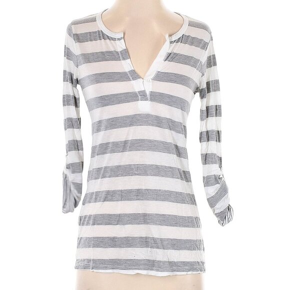 Splendid Size S 3/4 sleeve t-shirt - has hole - Picture 1 of 3